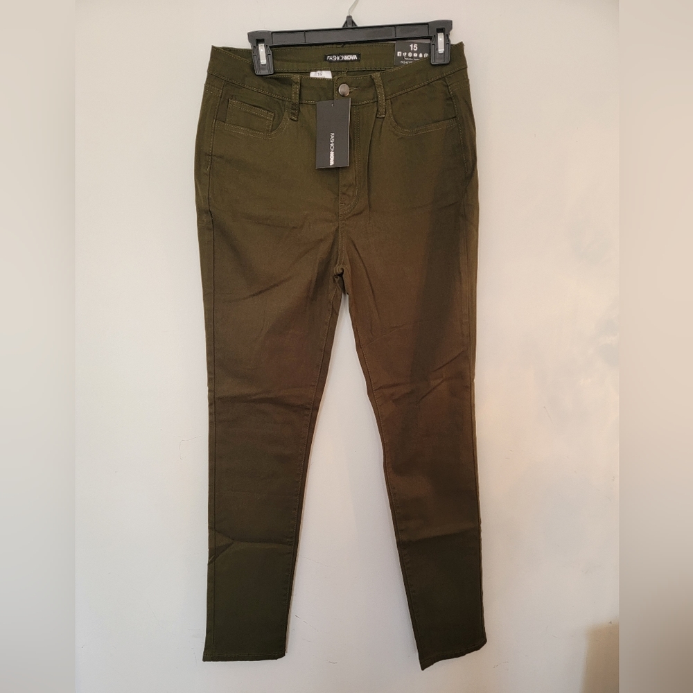 Fashion Nova Olive Rock Me Roll Me Jeans, Size 15
